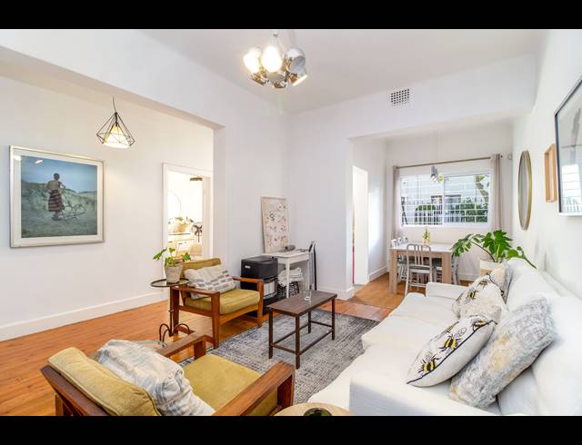 3 BEDROOM APARTMENT FOR SALE IN ORANJEZICHT